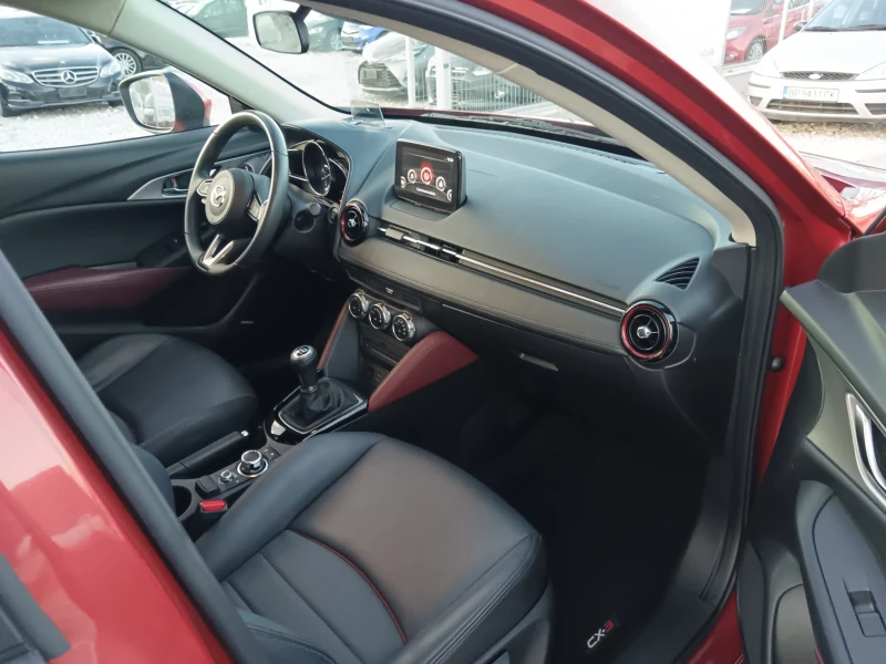 Mazda CX-3, снимка 12 - Автомобили и джипове - 48318743