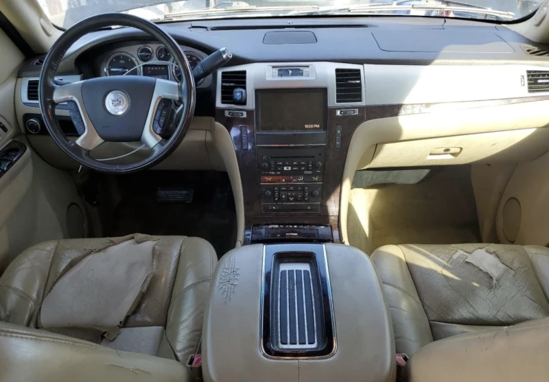 Cadillac Escalade, снимка 8 - Автомобили и джипове - 49008473