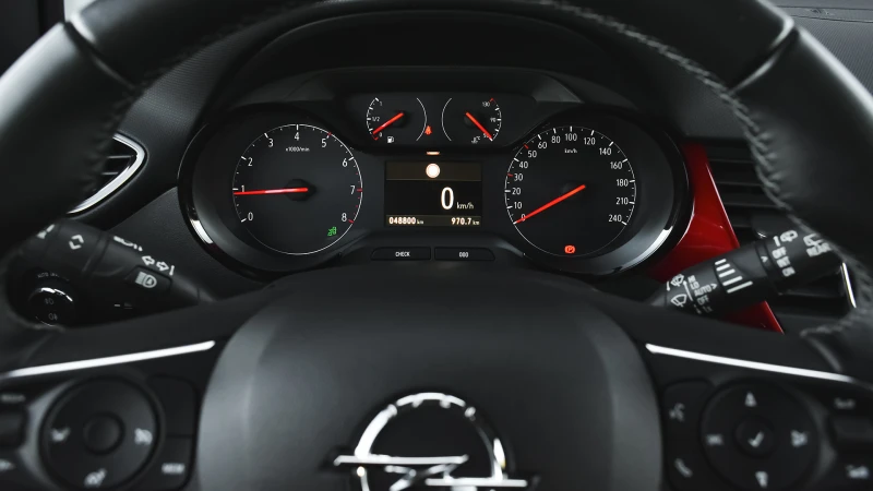 Opel Crossland X 1.2 Turbo GS Line, снимка 15 - Автомобили и джипове - 49648693