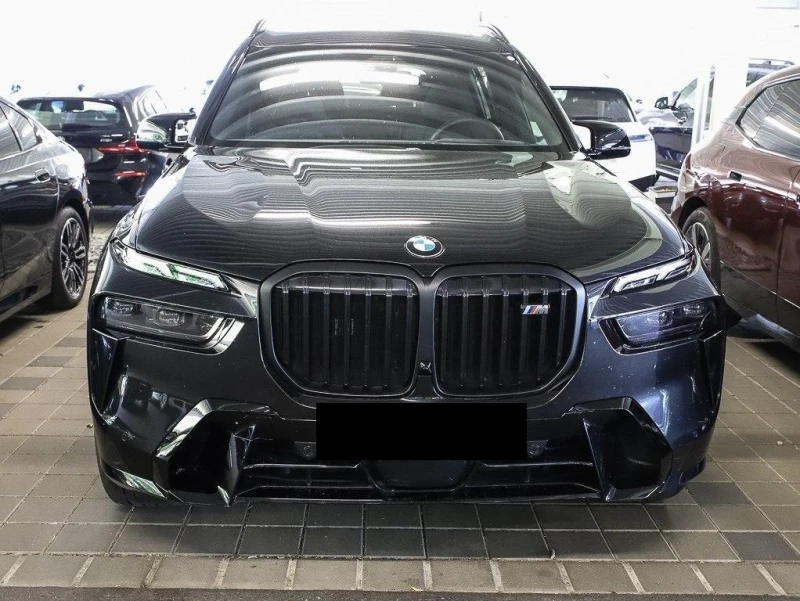 BMW X7 M60i/xDrive/FACELIFT/M-SEATS/PANO/HEAD UP/H&K/, снимка 2 - Автомобили и джипове - 52455429