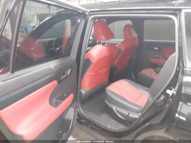 Toyota Highlander 3.5L V-6 DI, DOHC, VVT, 295HP All Wheel Drive, снимка 14 - Автомобили и джипове - 52663261