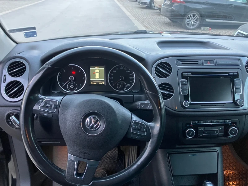 VW Tiguan 2.0 TDI Facelift, снимка 9 - Автомобили и джипове - 52945248