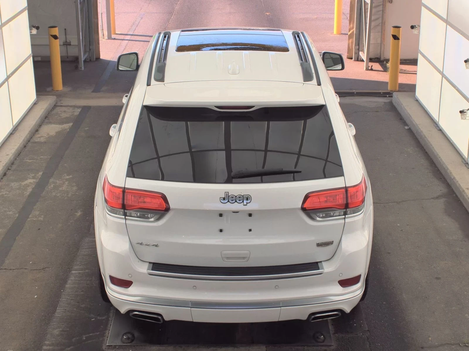 Jeep Grand cherokee Summit* Пано* Камера* Подгрев* Harman/Kardon - изображение 5