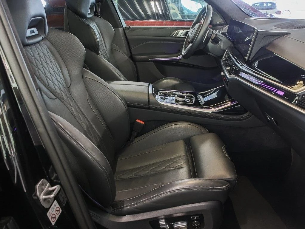BMW X7 M60i/xDrive/FACELIFT/M-SEATS/PANO/HEAD UP/H&K/ - изображение 8