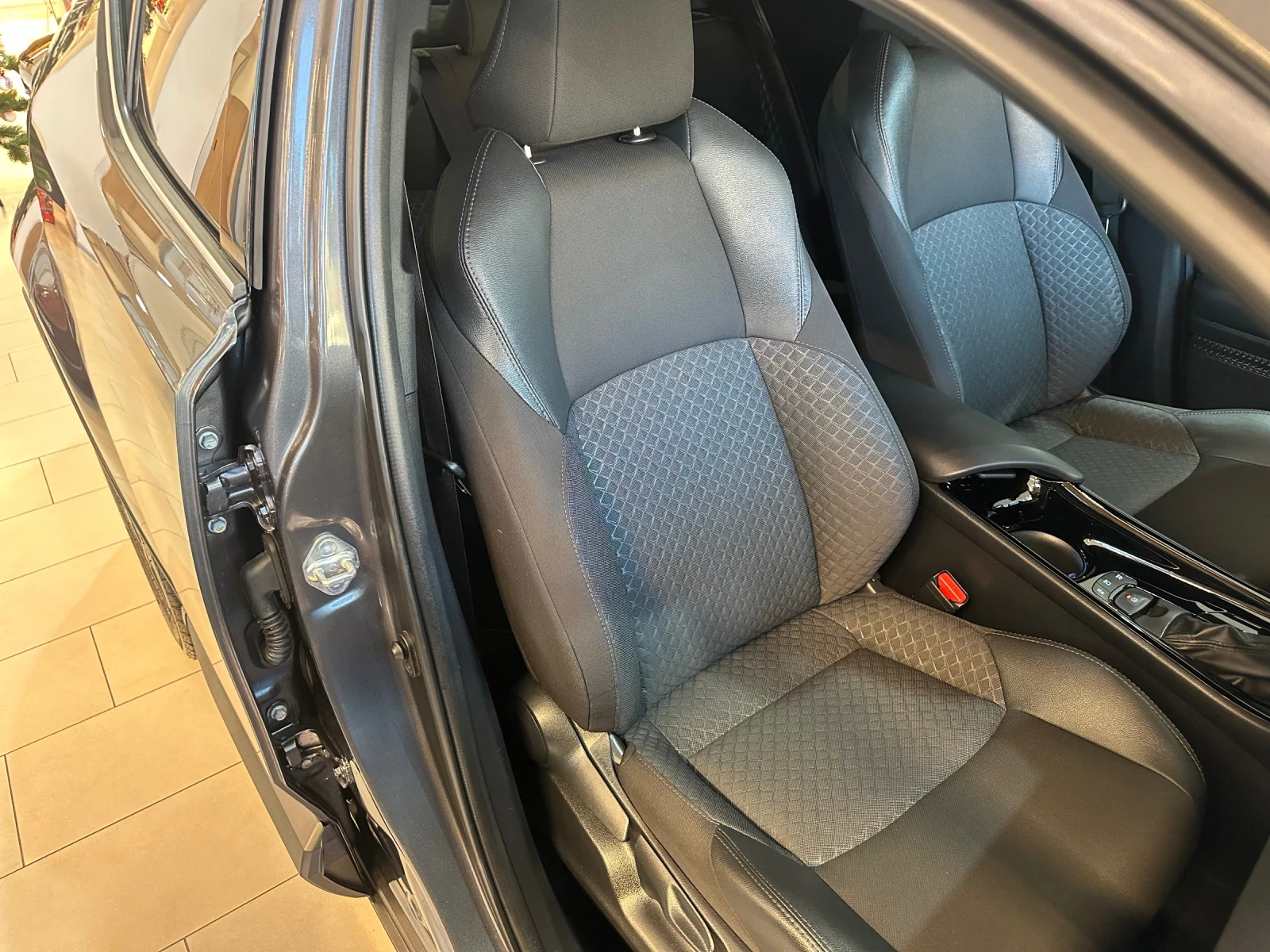 Toyota C-HR Club* Bitone | Mobile.bg � ����������� 7