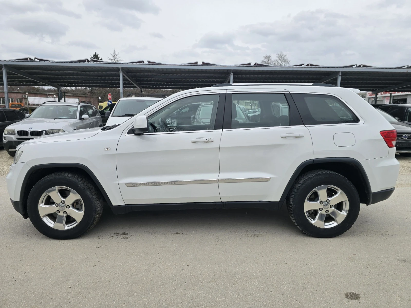 Jeep Grand cherokee 3.0D 190к.с 4х4 , снимка 7 - Автомобили и джипове - 53123791