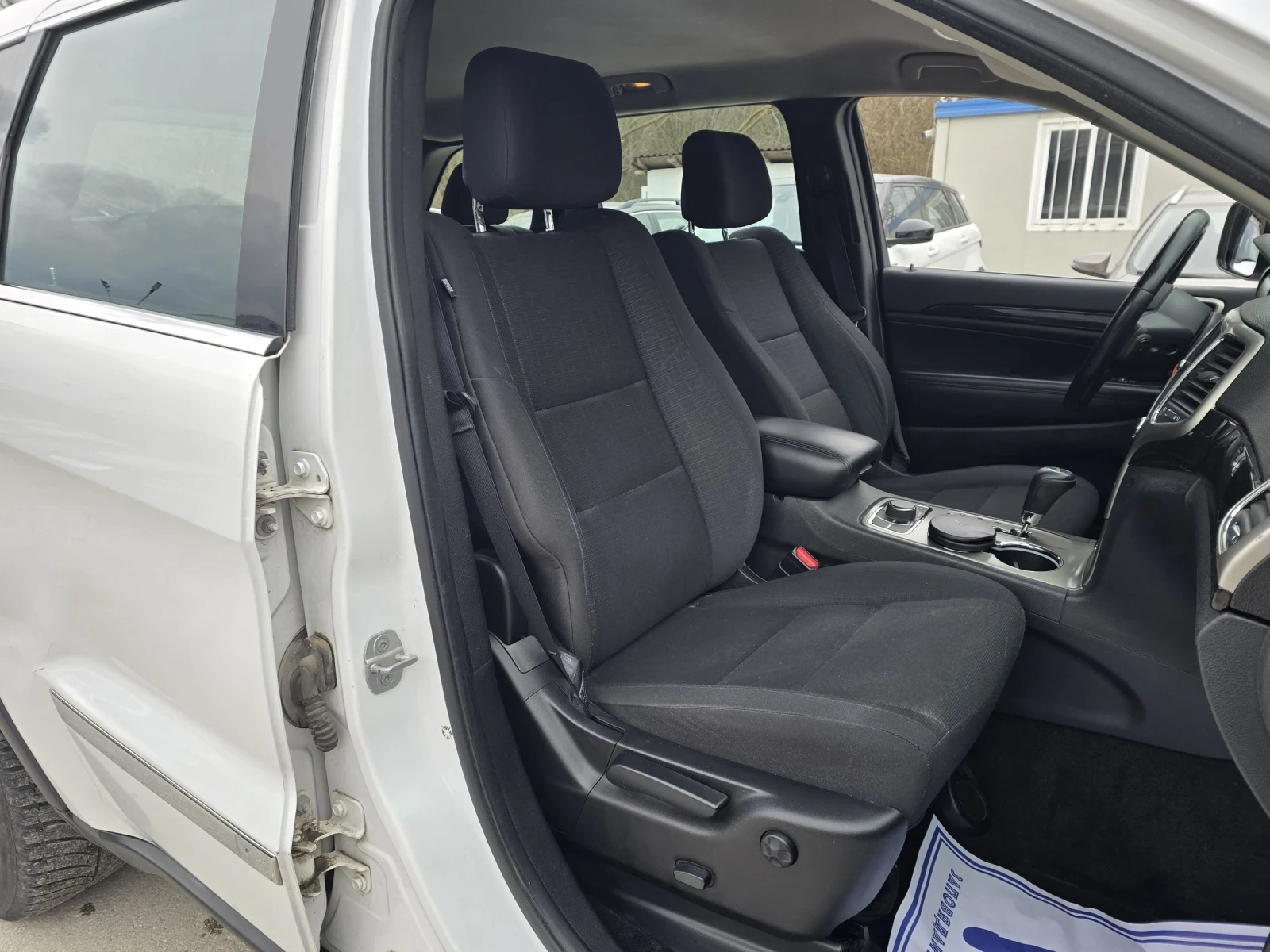 Jeep Grand cherokee 3.0D 190к.с 4х4 , снимка 13 - Автомобили и джипове - 53123791