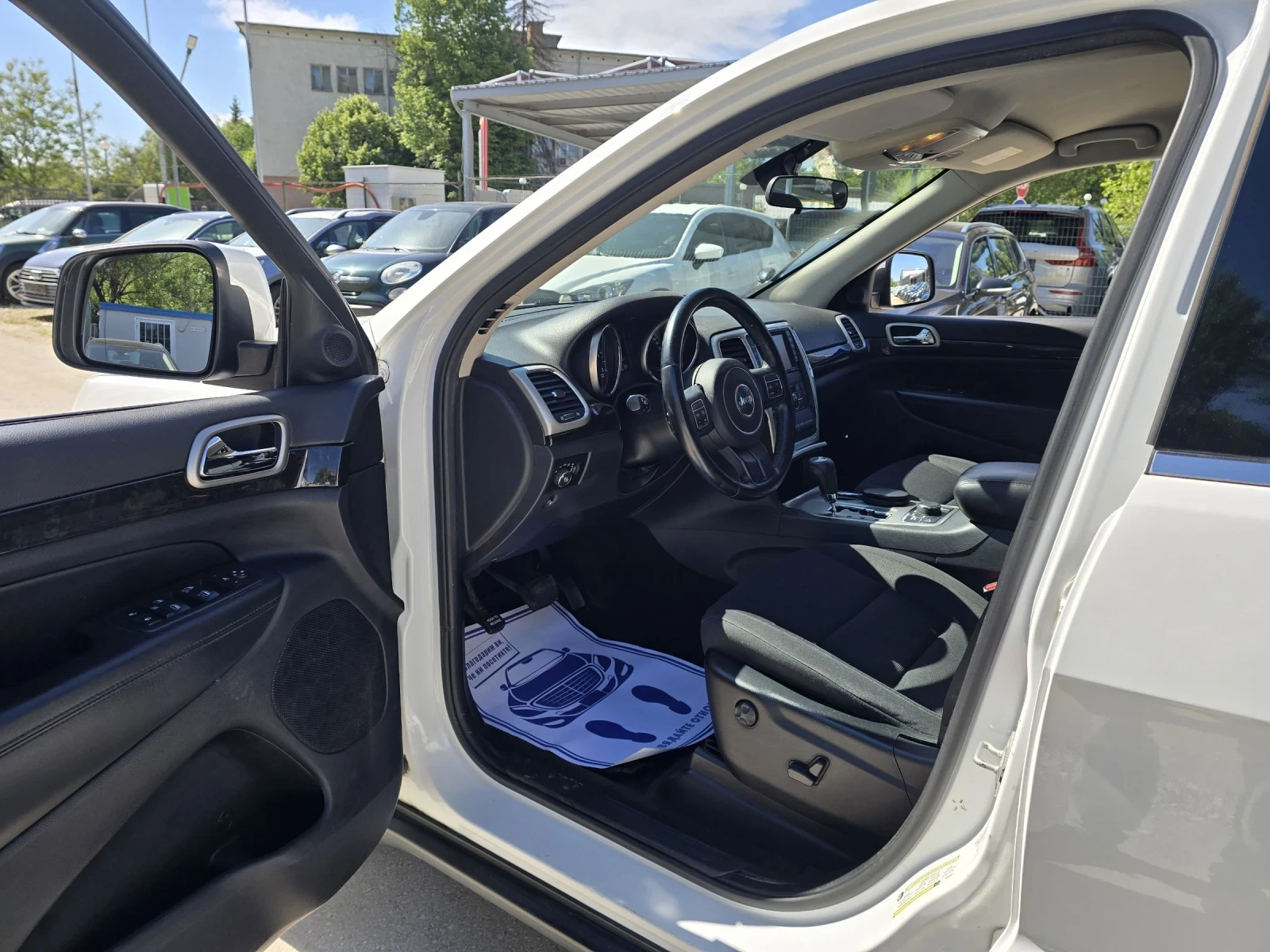 Jeep Grand cherokee 3.0D 190к.с 4х4 , снимка 11 - Автомобили и джипове - 53123791
