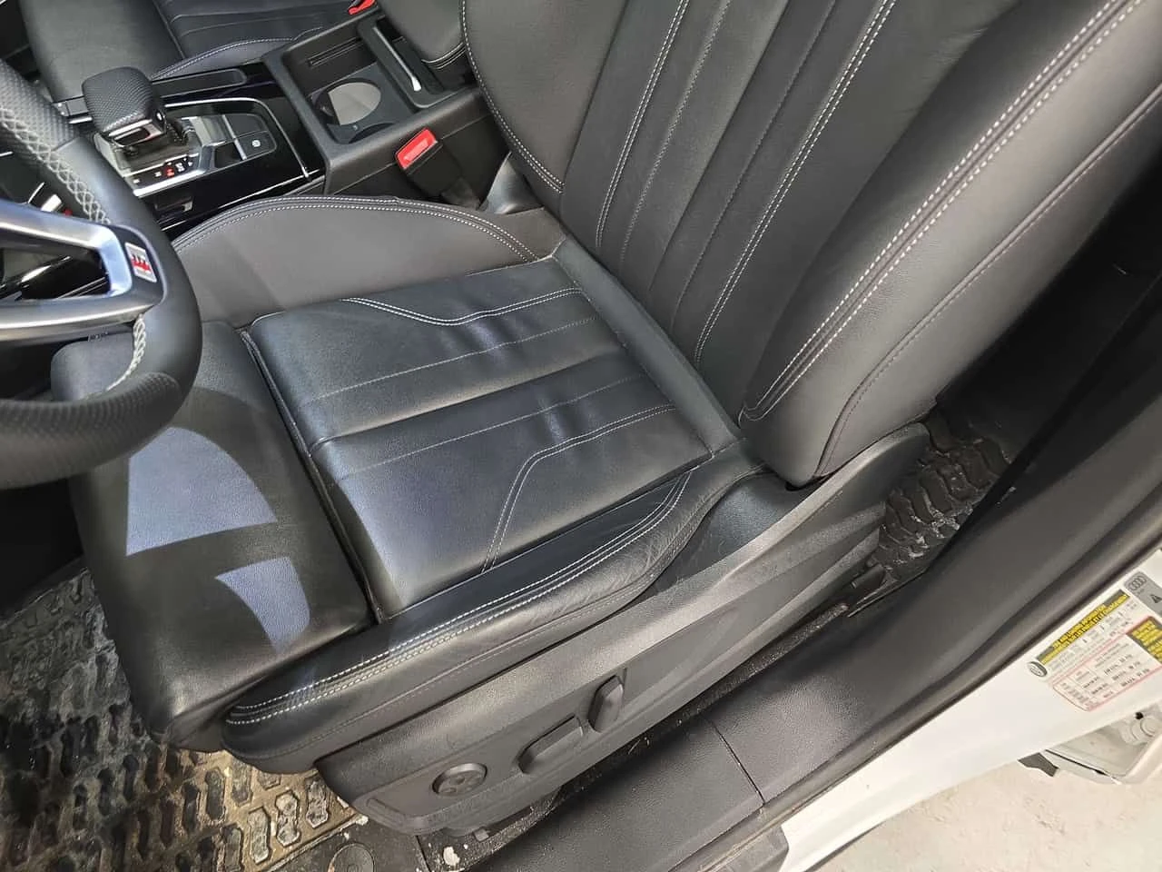 Audi Q5 Technik| DISTRONIC| 360| B&O + ГУМИ С ДЖАНТИ, снимка 15 - Автомобили и джипове - 53841795