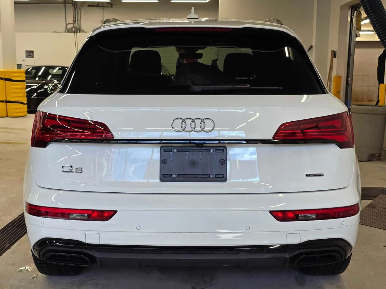 Audi Q5 Technik| DISTRONIC| 360| B&O + ГУМИ С ДЖАНТИ, снимка 5 - Автомобили и джипове - 53841795