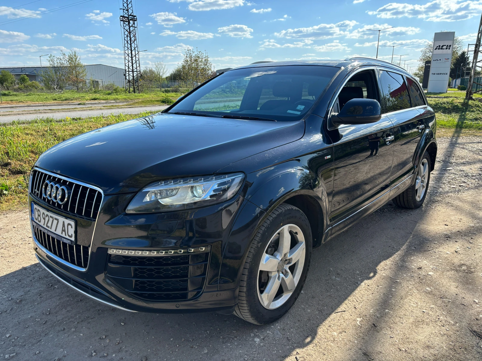 Audi Q7 FACELIFT* 4.2TDI* 7-МЕСТЕН* S-LINE* BOSE* PANO*  , снимка 6 - Автомобили и джипове - 54302036