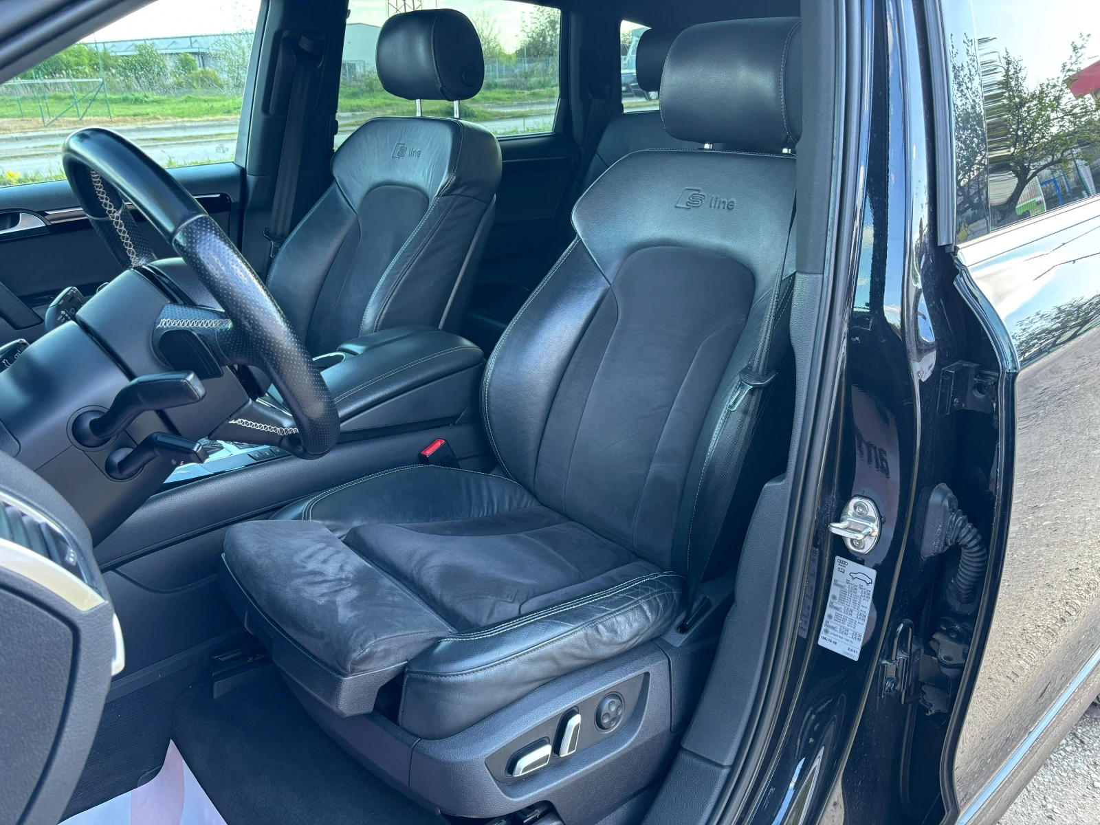 Audi Q7 FACELIFT* 4.2TDI* 7-МЕСТЕН* S-LINE* BOSE* PANO*  , снимка 10 - Автомобили и джипове - 54302036