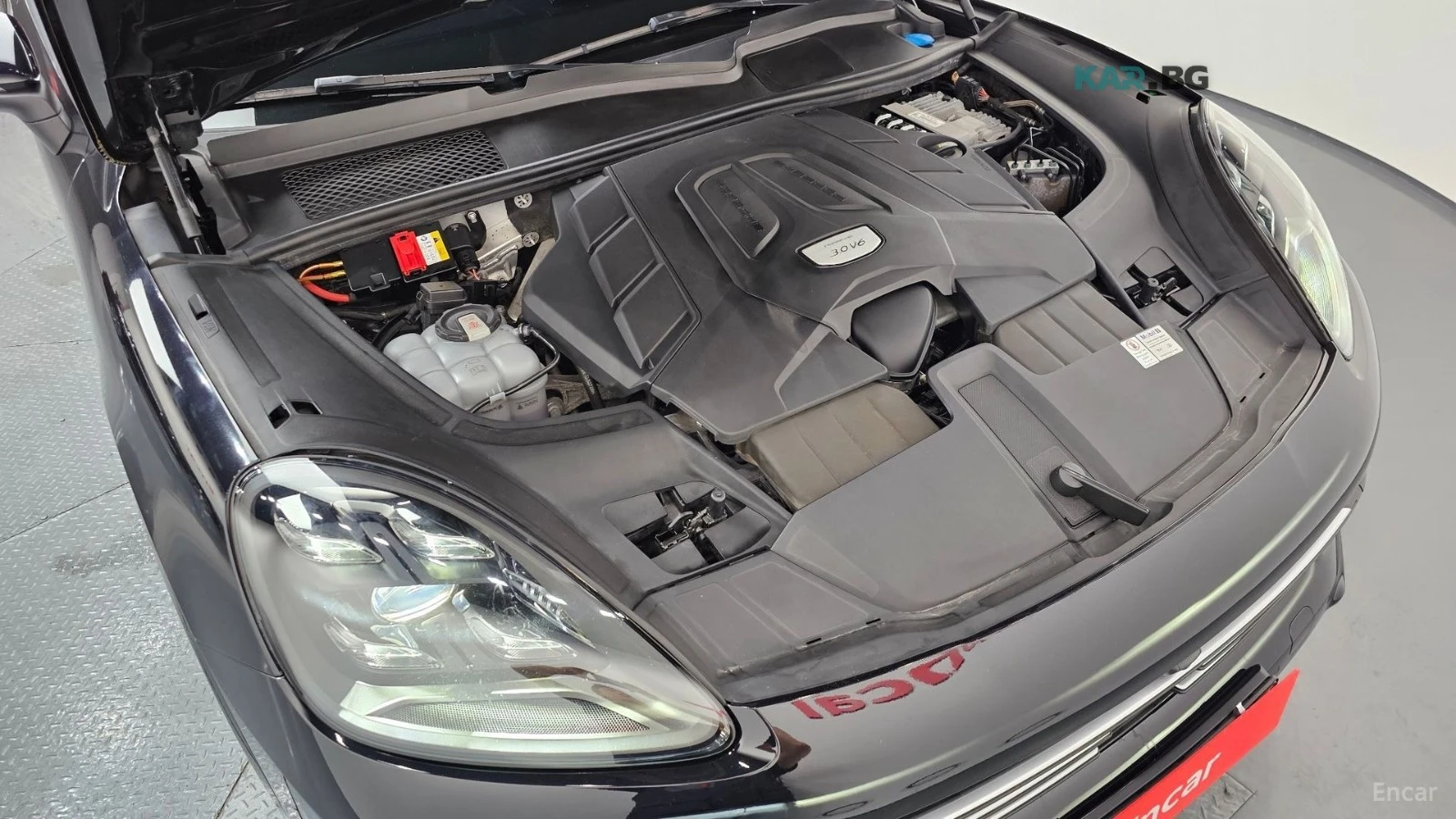 Porsche Cayenne 3.0/Keyless/Pano/360 View/Lane Assist, снимка 7 - Автомобили и джипове - 54676469