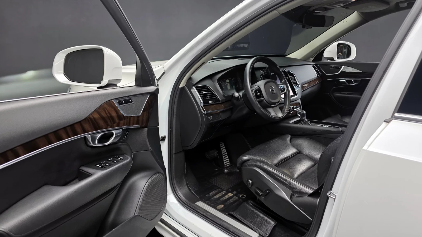 Volvo Xc90 D5 MOMENTUM/CAM/PANO/HEAD UP/, снимка 11 - Автомобили и джипове - 54967863