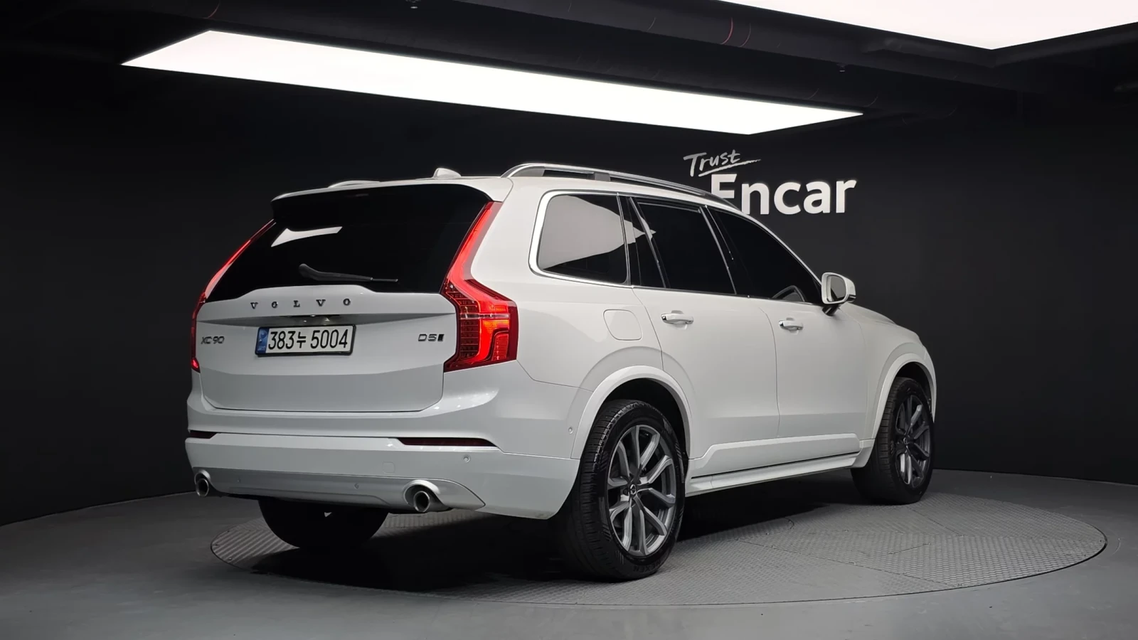 Volvo Xc90 D5 MOMENTUM/CAM/PANO/HEAD UP/, снимка 2 - Автомобили и джипове - 54967863