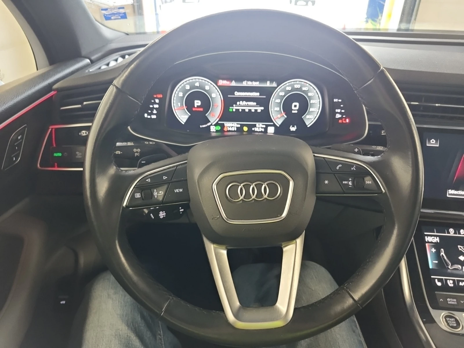 Audi Q7 Progressive* ОБДУХВАНЕ * ПАНОРАМА * , снимка 10 - Автомобили и джипове - 55051326