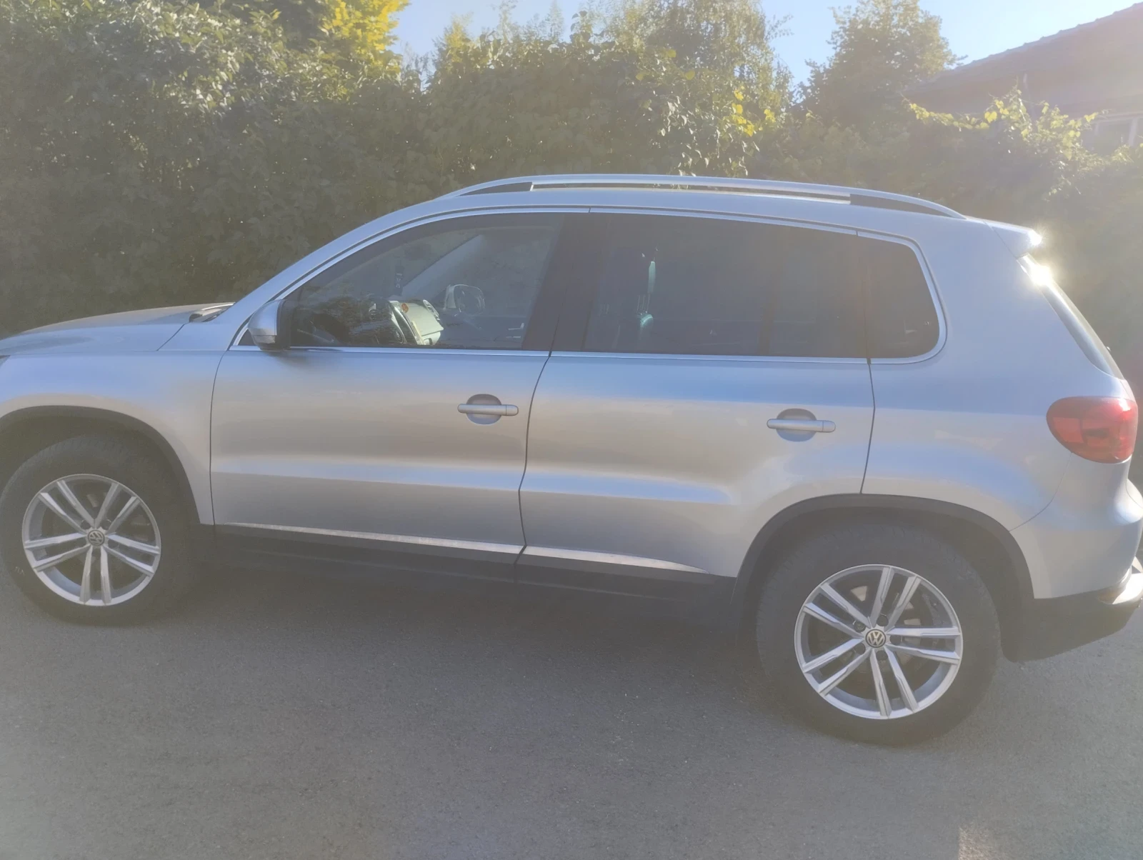 VW Tiguan, снимка 5 - Автомобили и джипове - 55513861