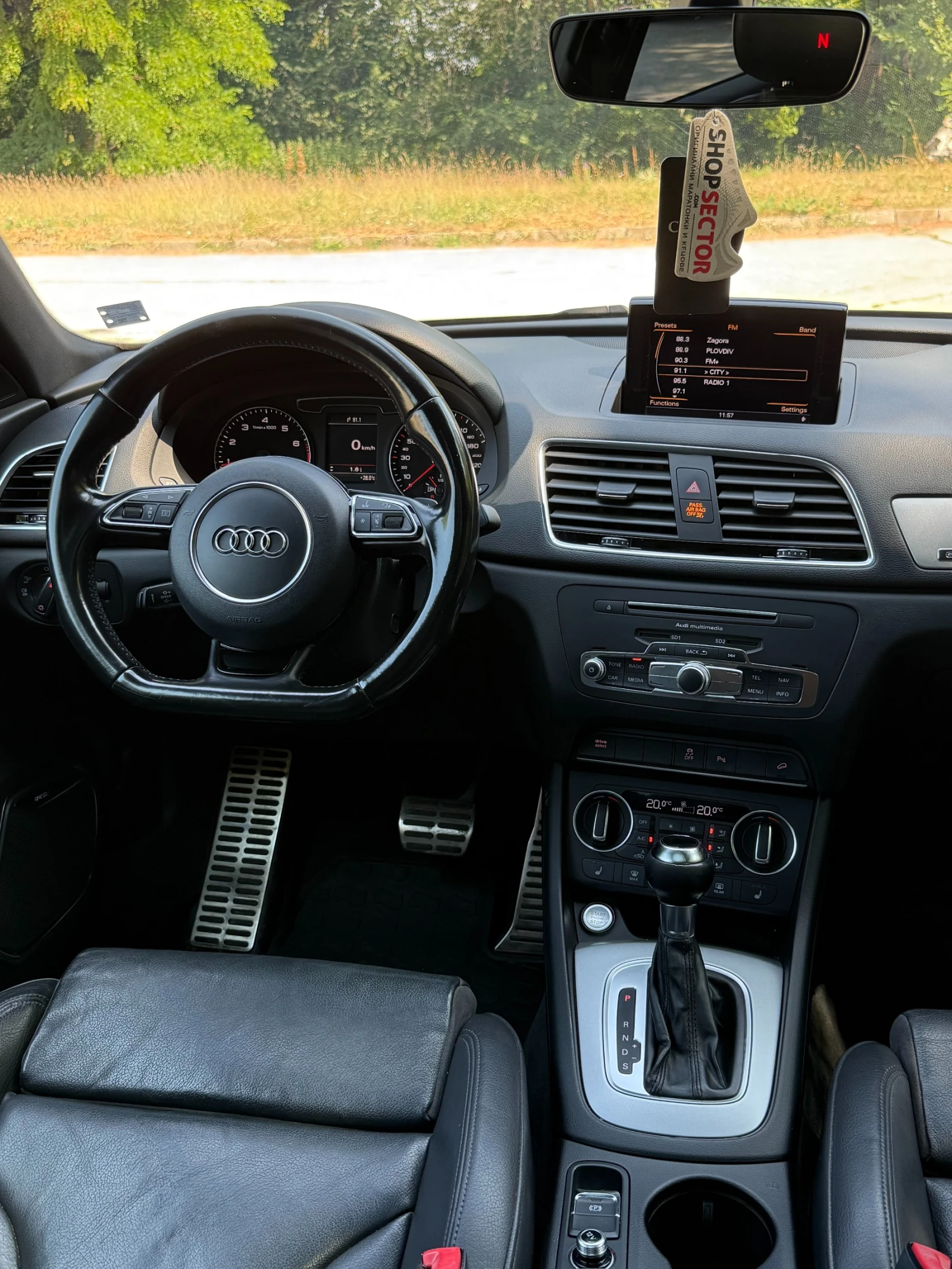 Audi Q3 2.0 TFSI Quattro, снимка 9 - Автомобили и джипове - 55589812