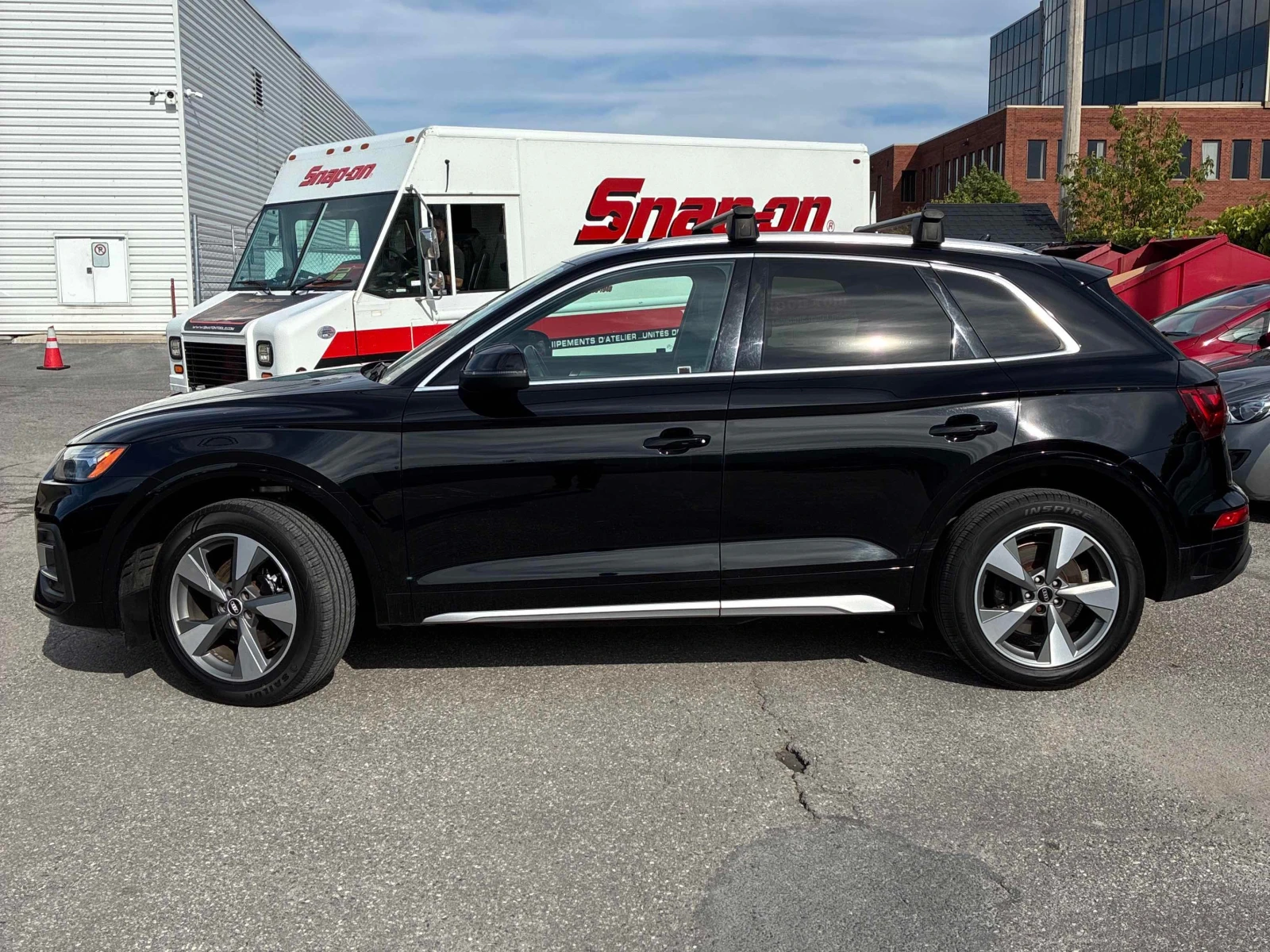 Audi Q5 * Komfort * CARFAX * ЦЕНА ДО БГ, снимка 3 - Автомобили и джипове - 56061430