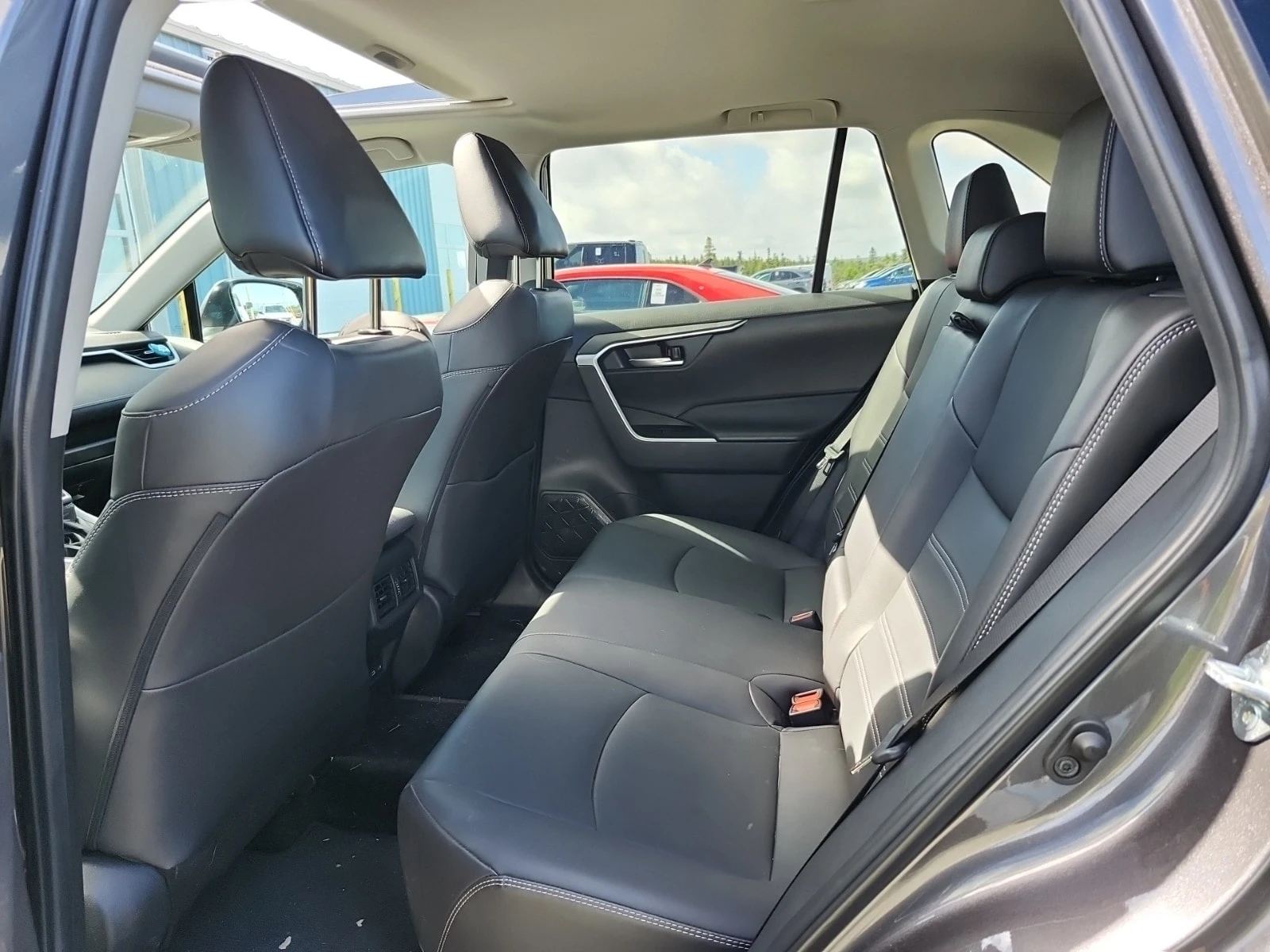 Toyota Rav4 * Awd Xle * CARFAX * , снимка 11 - Автомобили и джипове - 56736008