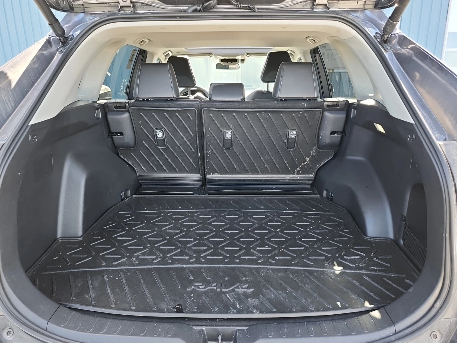 Toyota Rav4 * Awd Xle * CARFAX * , снимка 13 - Автомобили и джипове - 56736008