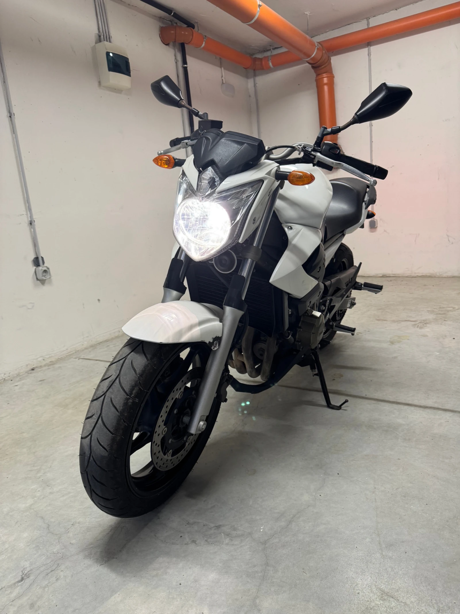 Yamaha XJ6, снимка 8 - Мотоциклети и мототехника - 56266780