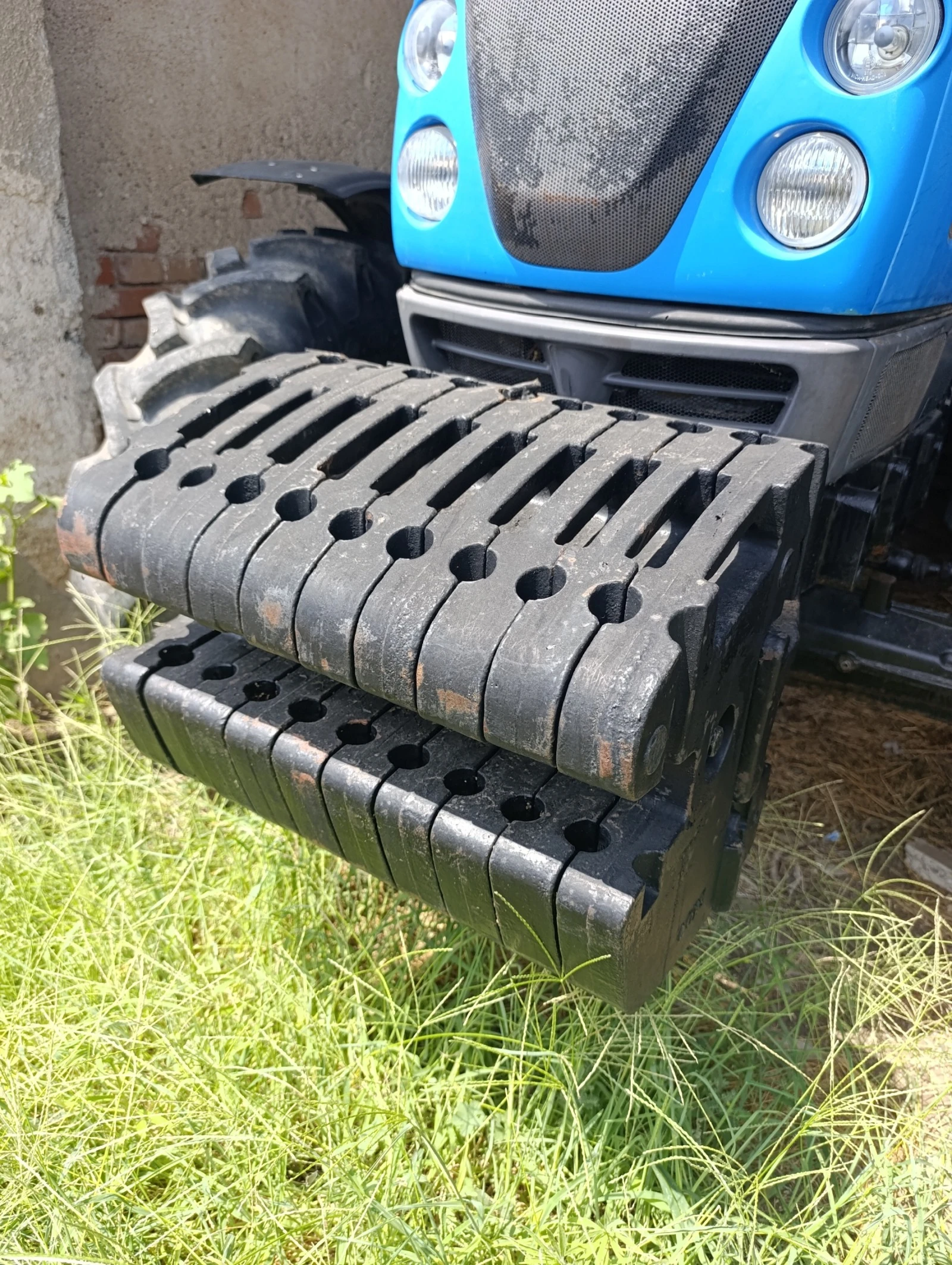 Трактор LS PLUS 90, снимка 1