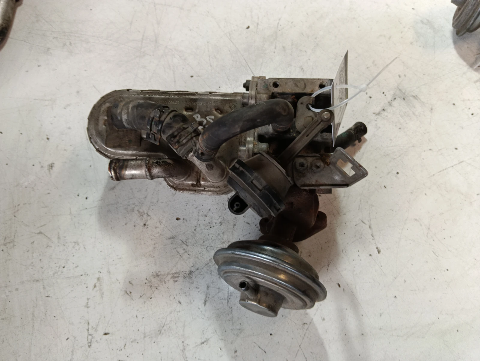 ЕГР 3.0TDI 059131508F 059131512H 059131063C Audi A4