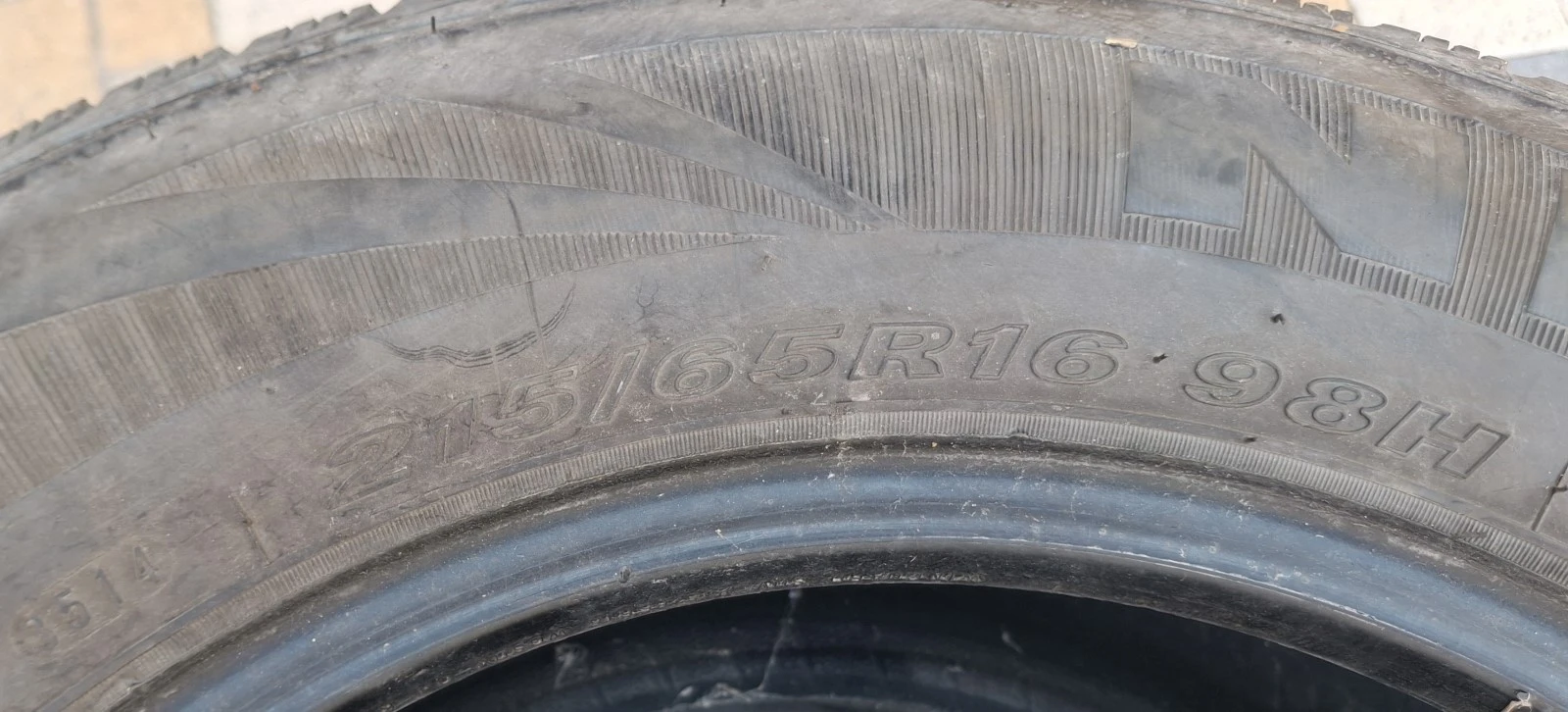 Гуми Зимни 215/65R16, снимка 9 - Гуми и джанти - 55847289