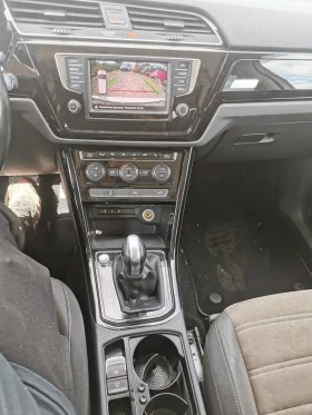 VW Touran 2.0TDI, DSG, 2017г., 150кс., снимка 11