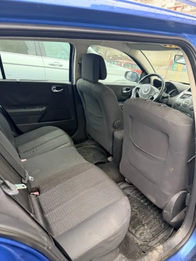Renault Megane 1.6 Газ, снимка 9