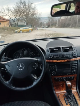 Mercedes-Benz E 320, снимка 11