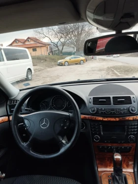 Mercedes-Benz E 320, снимка 8