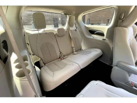 Chrysler Pacifica * Touring Plus | Carfax Clean | Hybrid * CARFAX *  | Mobile.bg    16