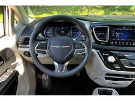 Обява за продажба на Chrysler Pacifica * Touring Plus | Carfax Clean | Hybrid * CARFAX *  ~40 050 лв. - изображение 4