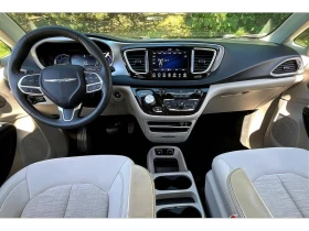 Обява за продажба на Chrysler Pacifica * Touring Plus | Carfax Clean | Hybrid * CARFAX *  ~40 050 лв. - изображение 5