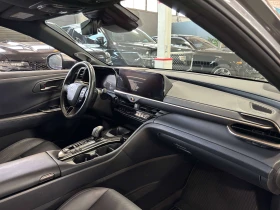 Toyota Crown * Limited * CARFAX * ОПЦИЯ ЗА ФИНАНСИРАНЕ *  | Auto.bg — изображение 14