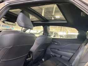 Toyota Crown * Limited * CARFAX * ОПЦИЯ ЗА ФИНАНСИРАНЕ *  | Auto.bg — изображение 8