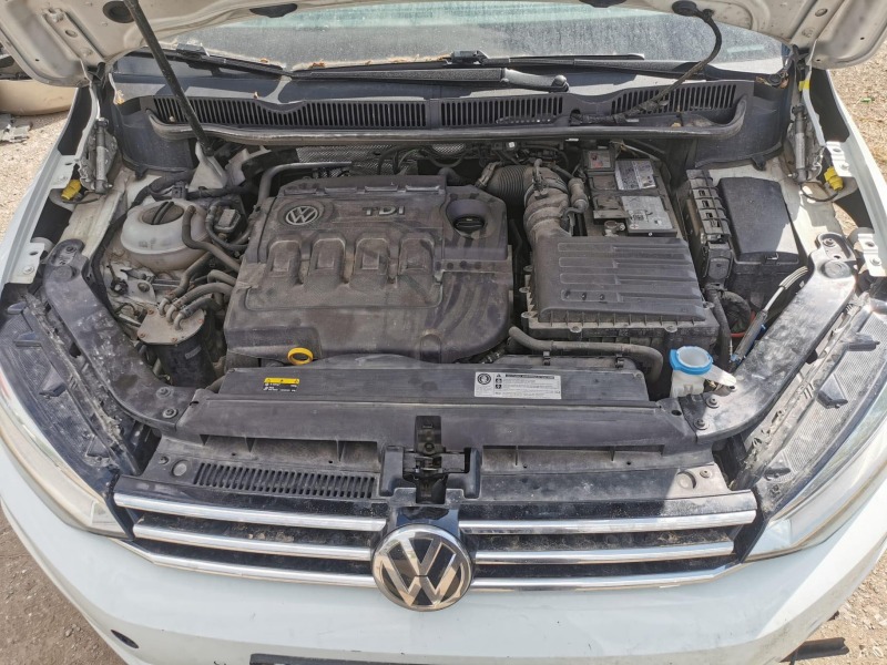VW Touran 2.0TDI, DSG, 2017г., 150кс., снимка 8 - Автомобили и джипове - 46344664