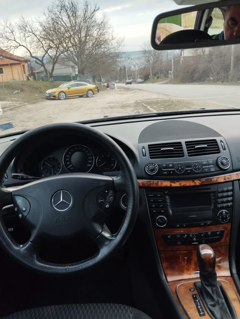 Mercedes-Benz E 320, снимка 7 - Автомобили и джипове - 49116870