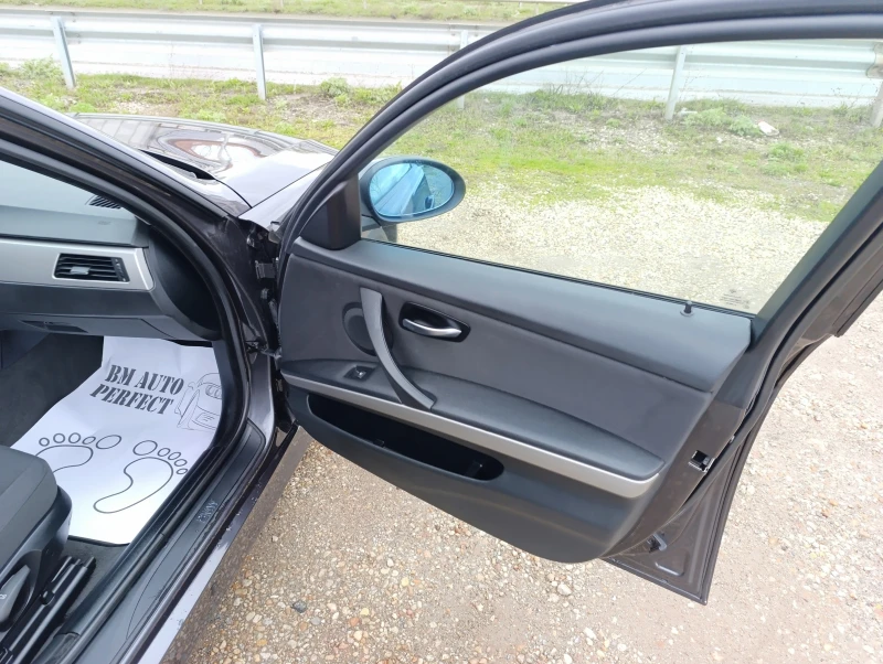 BMW 318 i-2.0i 129кс.Бензин, снимка 14 - Автомобили и джипове - 49743845