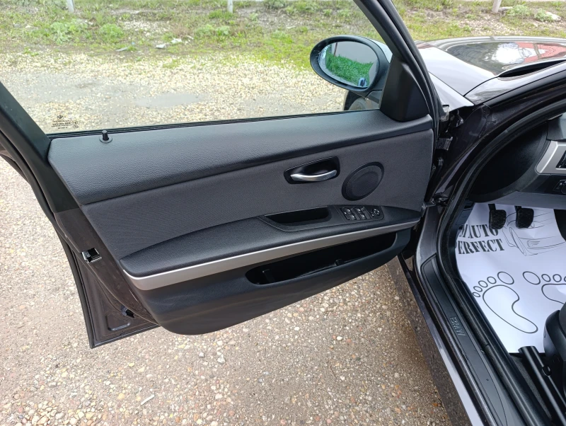 BMW 318 i-2.0i 129кс.Бензин, снимка 8 - Автомобили и джипове - 49743845