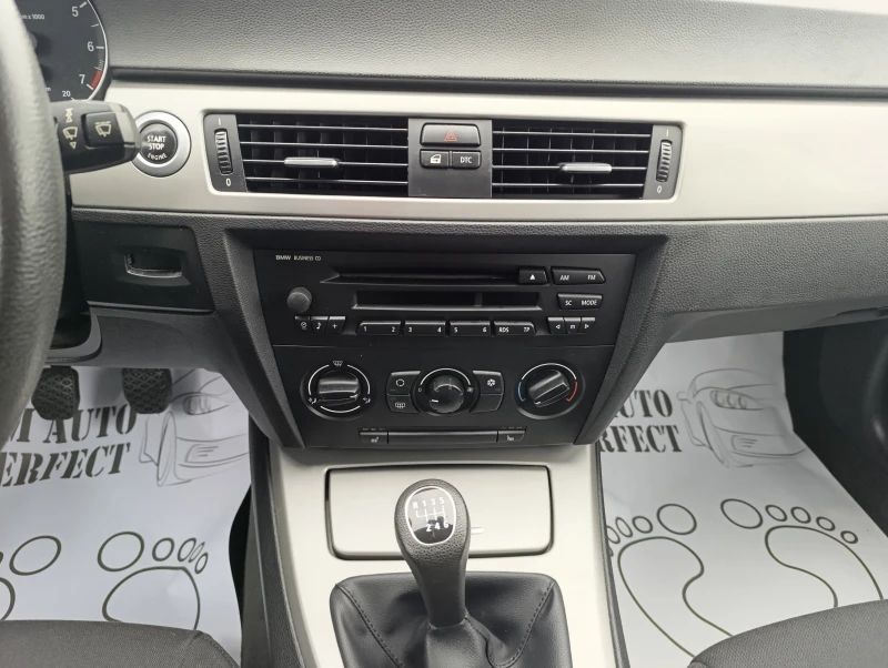 BMW 318 i-2.0i 129кс.Бензин, снимка 12 - Автомобили и джипове - 49743845