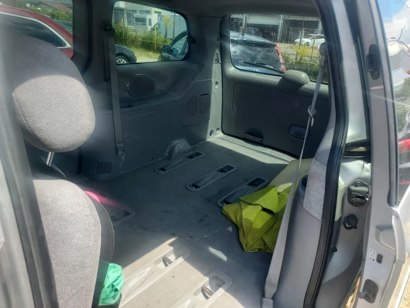 Kia Carnival 2.9 CRDI, снимка 6 - Автомобили и джипове - 51548469