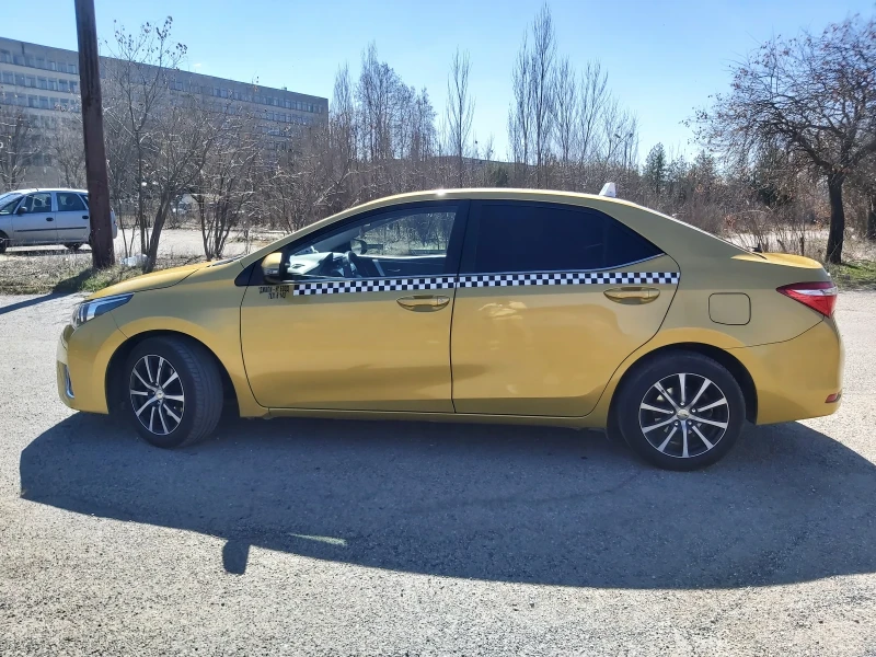 Toyota Corolla 1.33 lpg, снимка 10 - Автомобили и джипове - 52026534