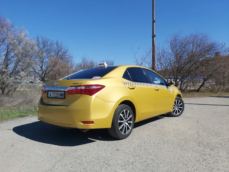 Toyota Corolla 1.33 lpg, снимка 7 - Автомобили и джипове - 52026534