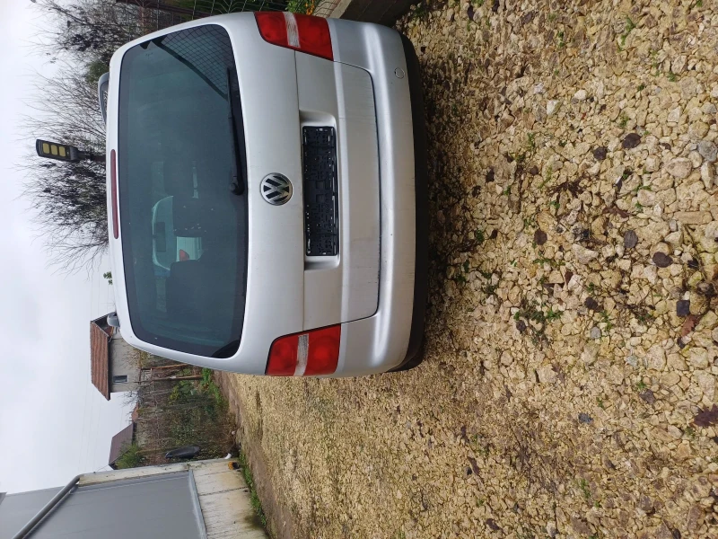 VW Touran, снимка 2 - Автомобили и джипове - 52664833