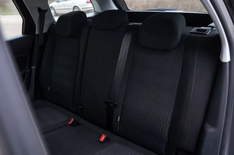 Peugeot 308 1.6 Топ СъСтоЯнИе, снимка 13 - Автомобили и джипове - 52734592