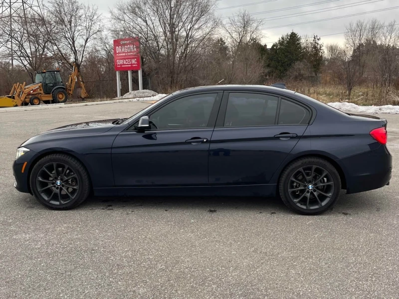 BMW 330 * 330i xDrive * CARFAX * ЦЕНА ДО БГ, снимка 3 - Автомобили и джипове - 53047028