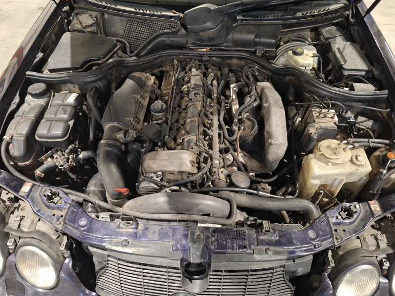 Mercedes-Benz E 320 Е 320, снимка 13 - Автомобили и джипове - 53089875